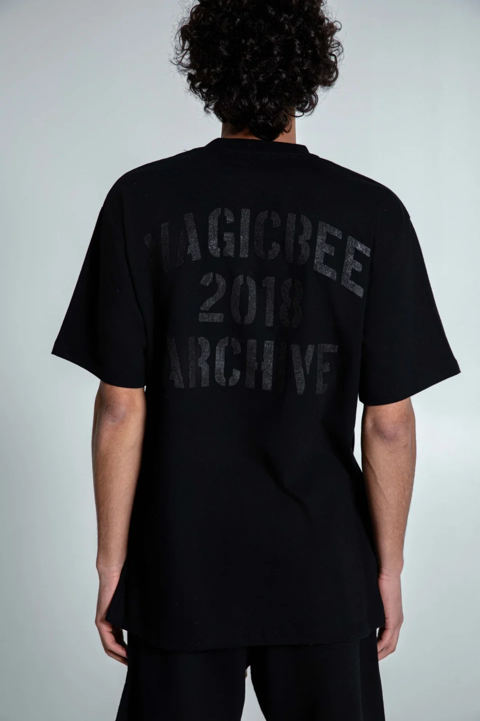 brokenruleskavala.gr_t-shirt_magicbee_2516_black2